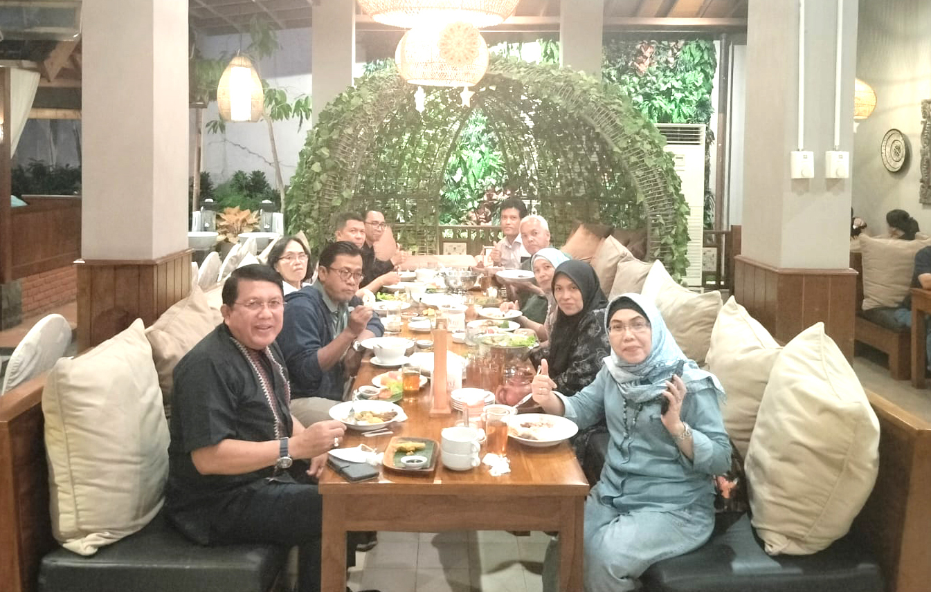 Buka Puasa Bersama Ramadhan 1446 H Tim Sekretariat  dengan Tim Depekab APINDO Kabupaten Bogor.